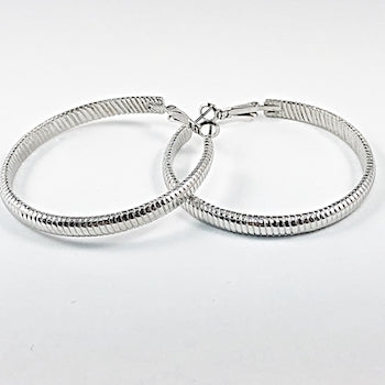 Elegant Snake Chain Style Textured Hoop Brass Earrings