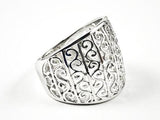 Elegant Filigree Ornamental Design Metallic Silver Ring
