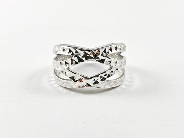 Beautiful Crossover Design Hammered Style Shiny Silver Ring