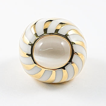 Unique Center Mother Of Pearl White Enamel Gold Tone Steel Ring