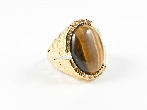 Modern Oval Shape Center Tiger Eye Stone Hammered Band Brass Ring
