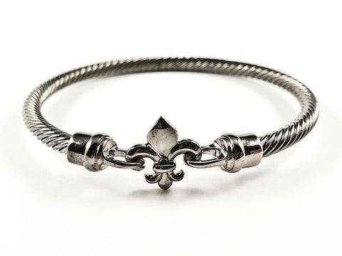 Nice Wire Texture Band With Center Fleur De Lis Charm With Hook Clasp Black Rhodium Tone Brass Bangle