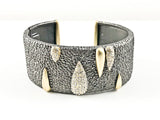 Vintage Dark Textured Exotic Design With Small Hinge Thick 2 Tone Brass Cuff Bangle