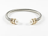 Modern Wire Texture Vintage Crown Pearl Duo Ends Design Brass Bangle