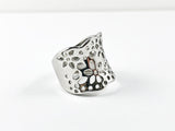 Unique Modern Floral Pattern Solid Metallic Steel Ring