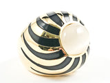 Beautiful Round Black Enamel & Gold Tone Pattern Center Mother Of Pearl Stone Steel Ring