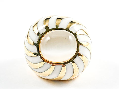 Beautiful Round White Enamel & Gold Tone Pattern Center Mother Of Pearl Stone Steel Ring