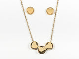 Nice Shiny Metallic Round Shape Center Heart 3 Piece Pendant Design Gold Tone Earring Necklace Set Steel