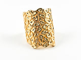 Casual Bold Hammered Pebble Design Long Yellow Gold Plated Silver Ring