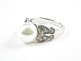 Beautiful Center Round Pearl With CZ Butterfly Sides Design Silver Ring